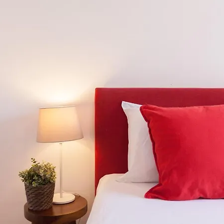 Flh Bairro Alto Bright Flat דירה